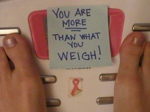 lose weight over 40, should I weigh myself everyday